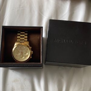 Michael kors gold watch